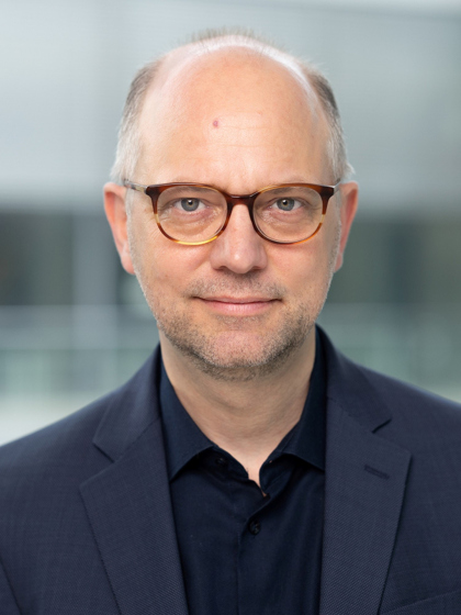 Dr. Till Steffen